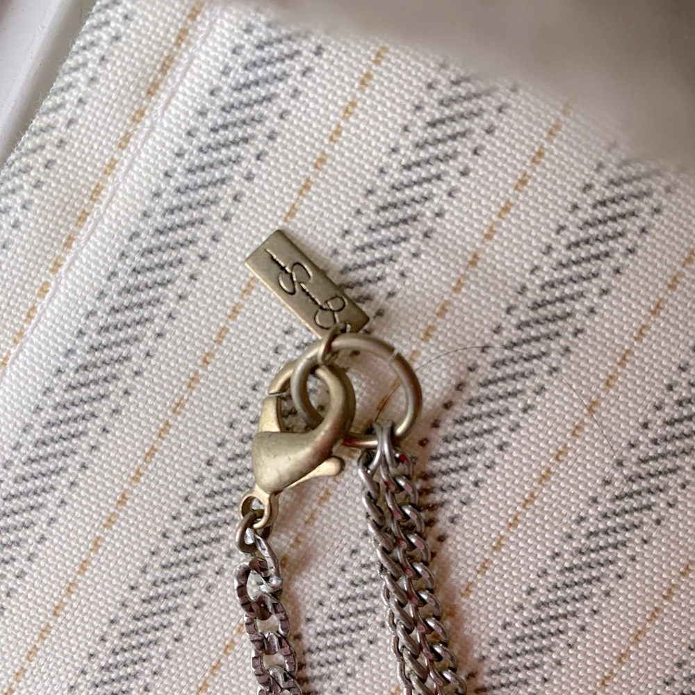 Pendant necklace
